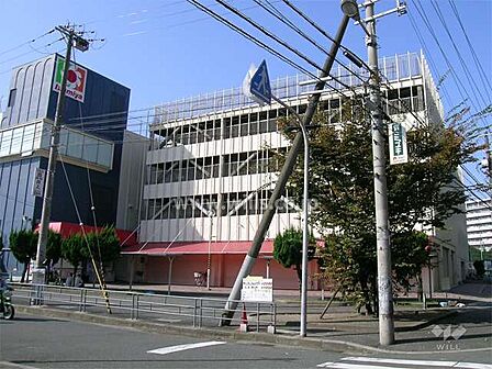 イズミヤ(上新庄店)の外観