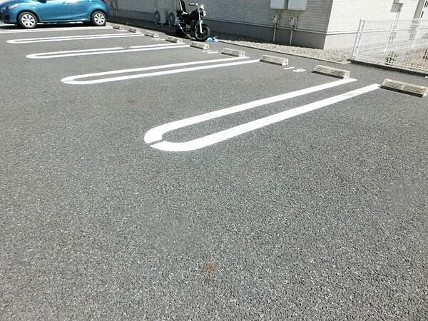 駐車場：敷地内駐車場