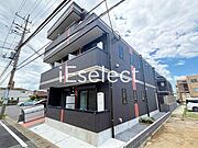 閑静な住宅街に立地