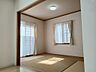 和室：全居室南向きにつき和室も明るいです。