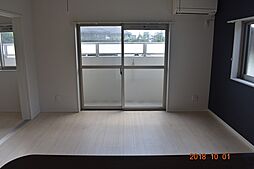 シャインコート原田 201 2階1LDKのリビング/ダイニング