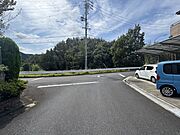 周辺は緑も多く、自然を身近に感じられる環境です♪