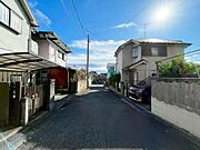 《前面道路》当物件で行き止まりになっているので、車通りが少ないのが嬉しいポイント♪