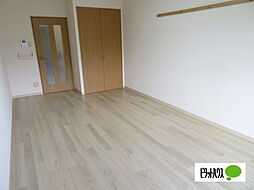 グリーンパーク一葉 112 1階1Kのリビング/ダイニング