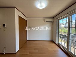 居間
