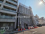 建築中