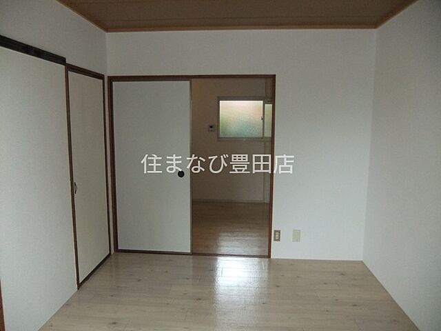 洋室