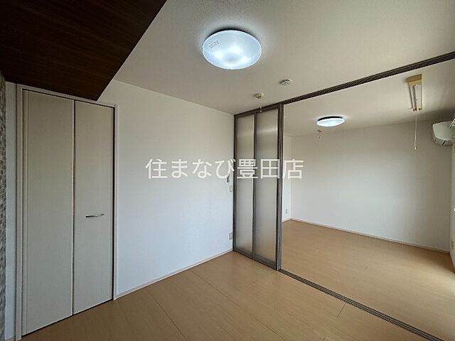 洋室