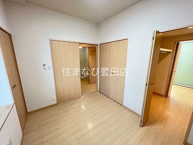 寝室