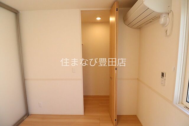 寝室