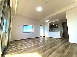 ダイアパレス四日市久保田 3SLDKのリビング/ダイニング