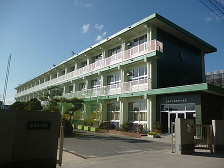 あま市立甚目寺小学校(1044m)