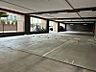 駐車場：平面駐車場