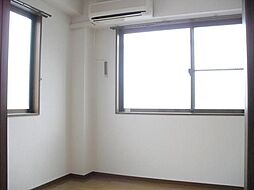 プチヴォアクサギ 302 3階1Kのリビング/ダイニング