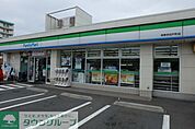 ファミリーマート西東京谷戸町店 徒歩9分。コンビニ 720m