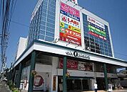 ＬＡＢＩ大船店 354m