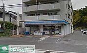 ローソン戸塚汲沢店 徒歩3分。コンビニ 200m