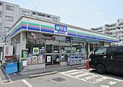 スリーエフ戸塚上倉田町店 徒歩8分。コンビニ 640m