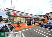 セブンイレブン横浜泉区役所前店 徒歩1分。コンビニ 10m