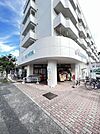 マルエツ横浜最戸店 徒歩9分。 710m
