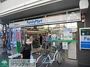 ファミリーマート鎌倉駅東口店 1363m