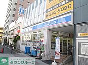 ★★ローソン 徒歩11分。 820m