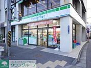 ファミリーマート藤沢石上店 徒歩2分。コンビニ 100m