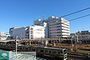 大船ルミネウイング 徒歩12分。 950m
