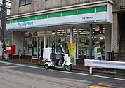 ファミリーマート戸塚下倉田町店 441m