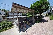 ★システムキッチン2口付き・駐車場完備★