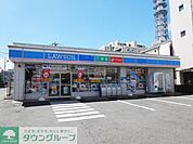 ローソン藤沢朝日町店 徒歩4分。コンビニ 310m