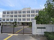 守山市立物部小学校（512m）
