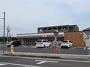 セブンイレブン　市三宅店（193m）