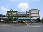 栗東市立大宝東小学校（347m）