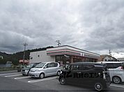 セブンイレブン　信楽長野店まで650メートル