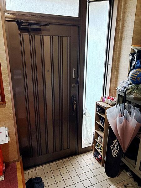 玄関を拡大表示