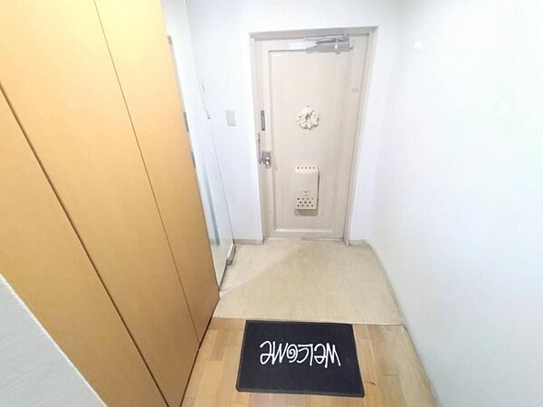 玄関を拡大表示