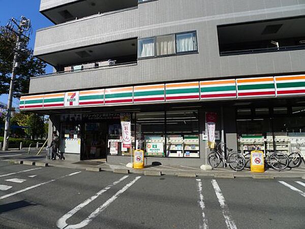 画像12:【コンビニエンスストア】セブンイレブン 北区浮間2丁目店まで459ｍ