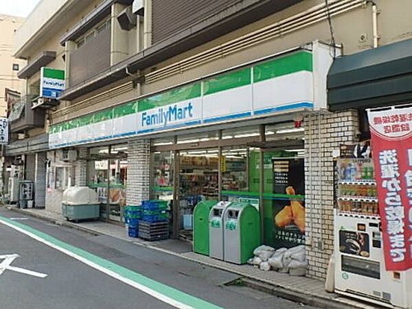 画像22:【コンビニエンスストア】ファミリーマート 豊島南大塚一丁目店まで131ｍ