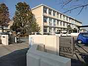 浜松市立三方原小学校 714m