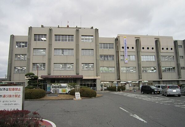 周辺：役所「近江八幡市役所まで2110m」