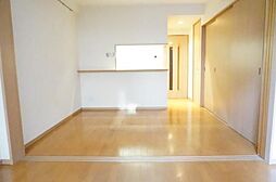 都営大江戸線 若松河田駅 徒歩3分の賃貸マンション 3階2LDKのリビング/ダイニング