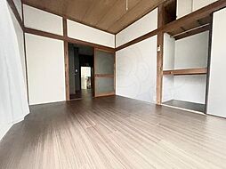 居間