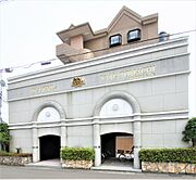 駐輪場とゴミ集積所は屋根付きです。