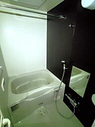 追い焚き機能付きのお風呂です。