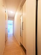 玄関から見たお部屋