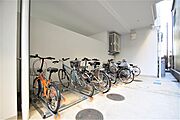 敷地内屋根付き駐輪場