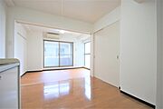 洋室５．３帖・ＤＫ５．２帖