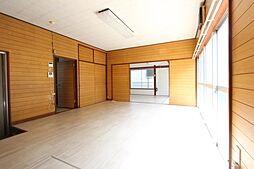 居間