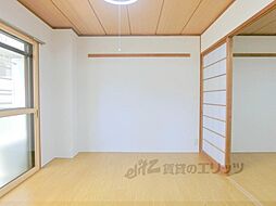 サンチェリー高田III 5階2Kのリビング/ダイニング